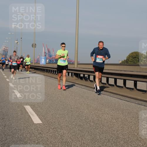 03.10.2025 - Köhlbrandbrückenlauf Fabian Wolf http://msf.ph/oto/9028952 03.10.2025 09:44:04 Position 3 1265 meine-sportfotos.de