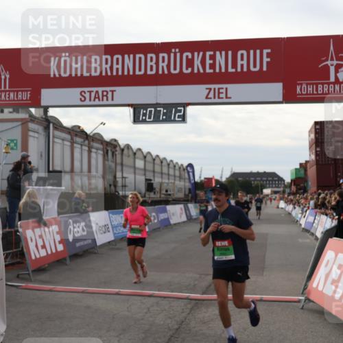 03.10.2025 - Köhlbrandbrückenlauf Julia Fischer http://msf.ph/oto/9028954 03.10.2025 16:07:12 Ziel 7174, 7228, 7322, 7340, 7560, 7995, 8026, 8847, 8925, 9416 meine-sportfotos.de