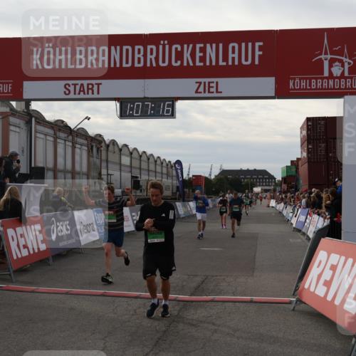 03.10.2025 - Köhlbrandbrückenlauf Julia Fischer http://msf.ph/oto/9028985 03.10.2025 16:07:16 Ziel 7093, 7174, 7302, 7340, 7560, 7995, 8026, 8847, 8925 meine-sportfotos.de