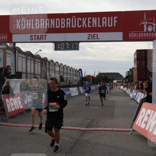 03.10.2025 - Köhlbrandbrückenlauf Julia Fischer http://msf.ph/oto/9028992 03.10.2025 16:07:17 Ziel 7093, 7174, 7302, 7340, 7560, 7995, 8026, 8847, 8925 meine-sportfotos.de