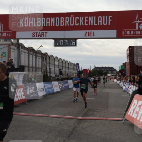 03.10.2025 - Köhlbrandbrückenlauf Julia Fischer http://msf.ph/oto/9029008 03.10.2025 16:07:18 Ziel 7093, 7174, 7302, 7340, 7560, 8026, 8847, 8925 meine-sportfotos.de