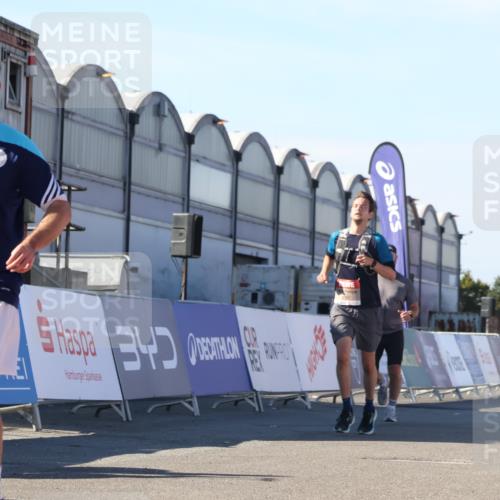 03.10.2025 - Köhlbrandbrückenlauf Luisa Fischer http://msf.ph/oto/9029017 03.10.2025 13:00:38 Ziel 4016, 4018, 4172, 4228, 4299, 4622, 4763, 4850, 5011, 5664, 6373, 6490 meine-sportfotos.de