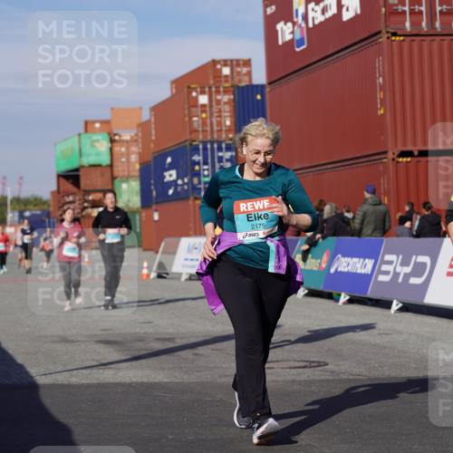 03.10.2025 - Köhlbrandbrückenlauf Michael Burmester http://msf.ph/oto/9029034 03.10.2025 10:33:40 Ziel 1963, 2175, 2211, 2465, 2511, 2838, 3254 meine-sportfotos.de