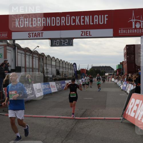 03.10.2025 - Köhlbrandbrückenlauf Julia Fischer http://msf.ph/oto/9029047 03.10.2025 16:07:21 Ziel 7093, 7302, 7340, 7402, 7434, 7560, 8026, 8847, 8925, 9018, 9261 meine-sportfotos.de