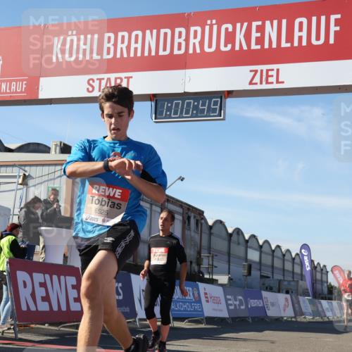 03.10.2025 - Köhlbrandbrückenlauf Luisa Fischer http://msf.ph/oto/9029102 03.10.2025 13:00:48 Ziel 4018, 4228, 4763, 5011, 6042, 6464, 6525 meine-sportfotos.de