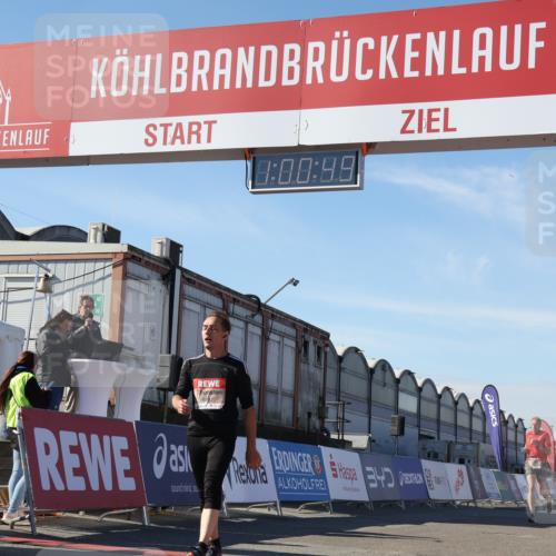 03.10.2025 - Köhlbrandbrückenlauf Luisa Fischer http://msf.ph/oto/9029113 03.10.2025 13:00:48 Ziel 4018, 4228, 4763, 5011, 6042, 6464, 6525 meine-sportfotos.de