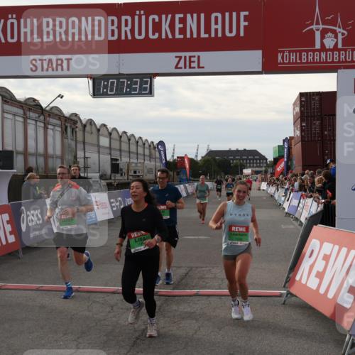 03.10.2025 - Köhlbrandbrückenlauf Julia Fischer http://msf.ph/oto/9029132 03.10.2025 16:07:33 Ziel 7056, 7071, 7172, 7365, 7402, 7434, 7499, 8745, 8862, 8919, 9018, 9261 meine-sportfotos.de