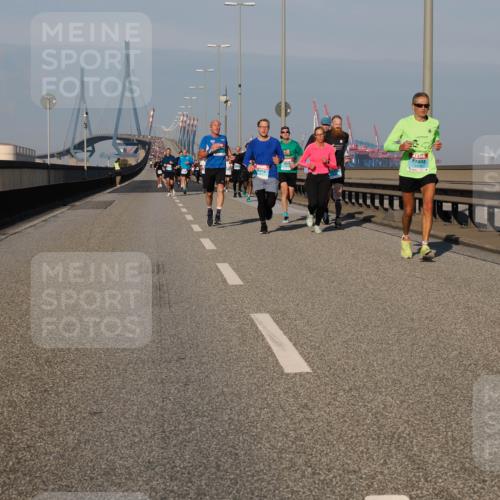 03.10.2025 - Köhlbrandbrückenlauf Fabian Wolf http://msf.ph/oto/9029143 03.10.2025 09:44:11 Position 3  meine-sportfotos.de