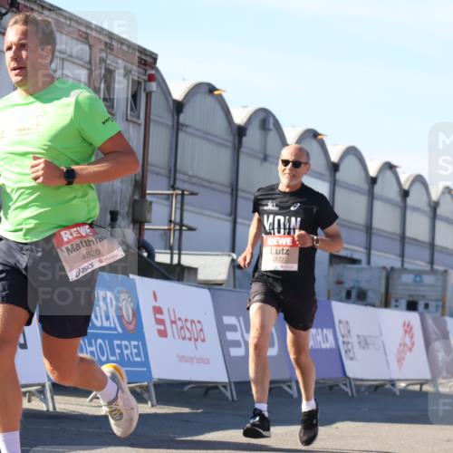 03.10.2025 - Köhlbrandbrückenlauf Luisa Fischer http://msf.ph/oto/9029168 03.10.2025 13:00:55 Ziel 4069, 4177, 4407, 4512, 4820, 6042, 6464, 6525 meine-sportfotos.de