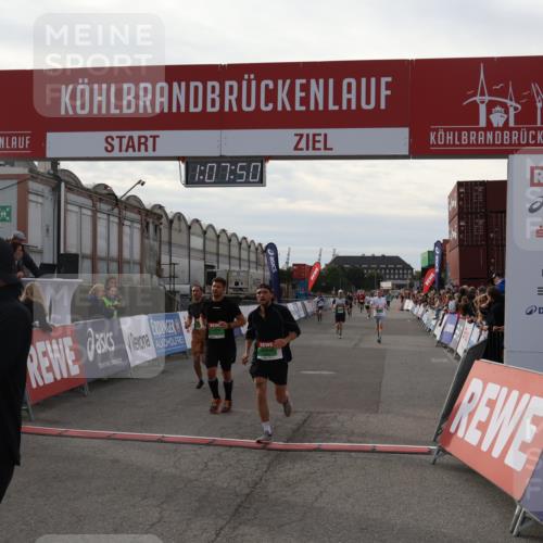 03.10.2025 - Köhlbrandbrückenlauf Julia Fischer http://msf.ph/oto/9029265 03.10.2025 16:07:50 Ziel 7179, 7588, 7674, 7713, 7763, 7780, 8035, 9020, 9096, 9099, 9456, 9457 meine-sportfotos.de