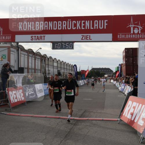 03.10.2025 - Köhlbrandbrückenlauf Julia Fischer http://msf.ph/oto/9029270 03.10.2025 16:07:51 Ziel 7179, 7588, 7674, 7713, 7763, 7780, 8035, 9020, 9096, 9099, 9456, 9457 meine-sportfotos.de