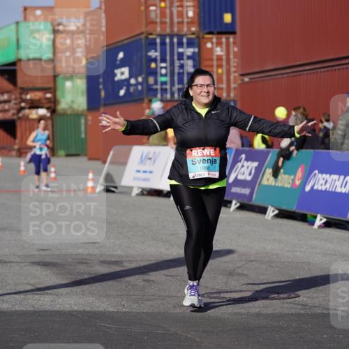 03.10.2025 - Köhlbrandbrückenlauf Michael Burmester http://msf.ph/oto/9029308 03.10.2025 10:33:59 Ziel 1991, 2600, 2652 meine-sportfotos.de