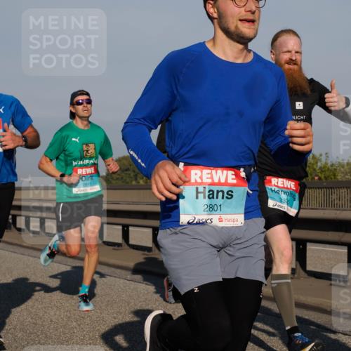 03.10.2025 - Köhlbrandbrückenlauf Fabian Wolf http://msf.ph/oto/9029316 03.10.2025 09:44:17 Position 3 3079, 2815, 2801, 335 meine-sportfotos.de