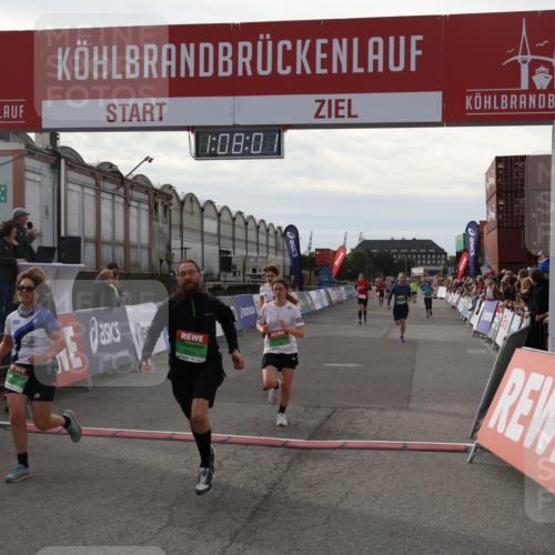 03.10.2025 - Köhlbrandbrückenlauf Julia Fischer http://msf.ph/oto/9029319 03.10.2025 16:08:01 Ziel 7085, 7335, 7494, 7713, 7763, 8824, 9096, 9543 meine-sportfotos.de