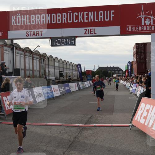 03.10.2025 - Köhlbrandbrückenlauf Julia Fischer http://msf.ph/oto/9029339 03.10.2025 16:08:03 Ziel 7085, 7319, 7335, 7494, 7713, 8824, 9072, 9096, 9543 meine-sportfotos.de