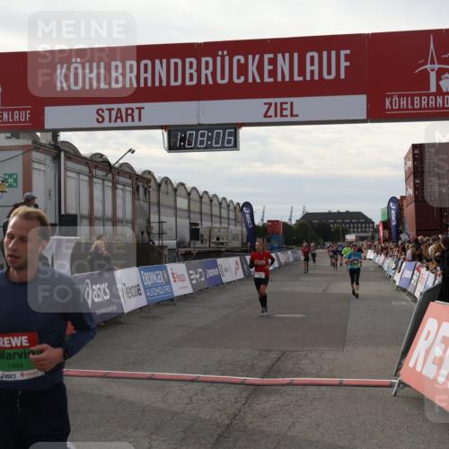 03.10.2025 - Köhlbrandbrückenlauf Julia Fischer http://msf.ph/oto/9029362 03.10.2025 16:08:06 Ziel 7085, 7319, 7335, 7494, 8824, 9072, 9096, 9543 meine-sportfotos.de
