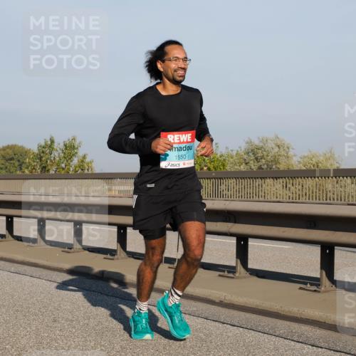 03.10.2025 - Köhlbrandbrückenlauf Fabian Wolf http://msf.ph/oto/9029434 03.10.2025 09:44:22 Position 3 1550 meine-sportfotos.de