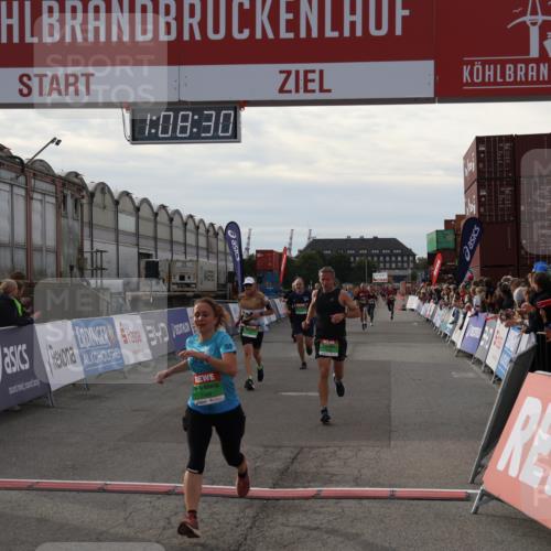 03.10.2025 - Köhlbrandbrückenlauf Julia Fischer http://msf.ph/oto/9029478 03.10.2025 16:08:30 Ziel 7285, 7314, 7349, 7423, 7594, 7708, 7851, 8778, 9110 meine-sportfotos.de
