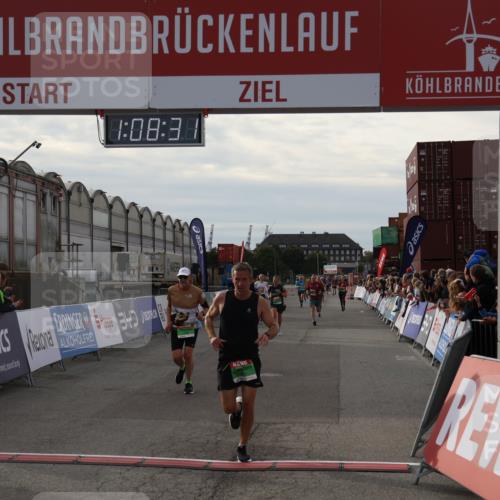 03.10.2025 - Köhlbrandbrückenlauf Julia Fischer http://msf.ph/oto/9029491 03.10.2025 16:08:31 Ziel 7314, 7349, 7423, 7594, 7708, 7851, 8279, 8778, 9110 meine-sportfotos.de