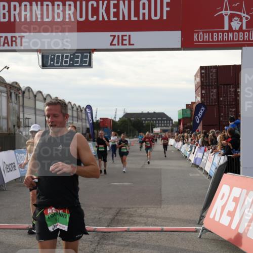 03.10.2025 - Köhlbrandbrückenlauf Julia Fischer http://msf.ph/oto/9029507 03.10.2025 16:08:33 Ziel 7314, 7349, 7360, 7423, 7594, 7616, 7708, 7851, 8279, 8778, 9110 meine-sportfotos.de