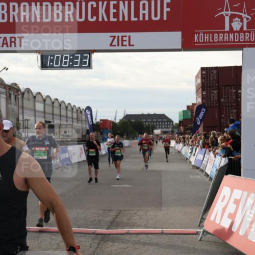 03.10.2025 - Köhlbrandbrückenlauf Julia Fischer http://msf.ph/oto/9029515 03.10.2025 16:08:33 Ziel 7314, 7349, 7360, 7423, 7594, 7616, 7708, 7851, 8279, 8778, 9110 meine-sportfotos.de