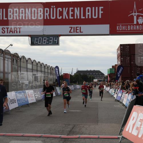 03.10.2025 - Köhlbrandbrückenlauf Julia Fischer http://msf.ph/oto/9029528 03.10.2025 16:08:34 Ziel 7314, 7349, 7360, 7423, 7594, 7616, 7708, 7851, 8279, 8778, 9110 meine-sportfotos.de