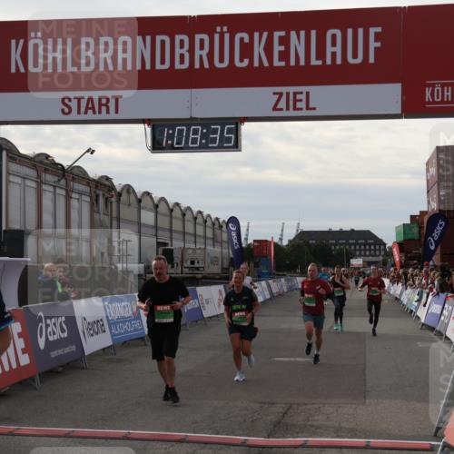 03.10.2025 - Köhlbrandbrückenlauf Julia Fischer http://msf.ph/oto/9029531 03.10.2025 16:08:35 Ziel 7314, 7349, 7360, 7423, 7594, 7616, 7708, 7851, 8279, 8778, 9110 meine-sportfotos.de