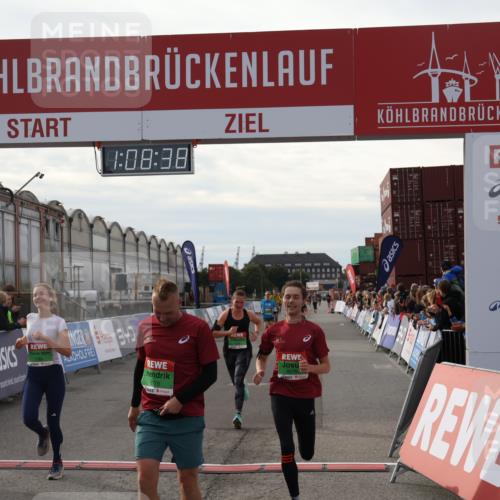03.10.2025 - Köhlbrandbrückenlauf Julia Fischer http://msf.ph/oto/9029557 03.10.2025 16:08:38 Ziel 7283, 7314, 7339, 7349, 7360, 7423, 7594, 7616, 7708, 7851, 8279, 8778, 9110 meine-sportfotos.de