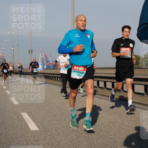 03.10.2025 - Köhlbrandbrückenlauf Fabian Wolf http://msf.ph/oto/9029571 03.10.2025 09:44:27 Position 3 1094 meine-sportfotos.de
