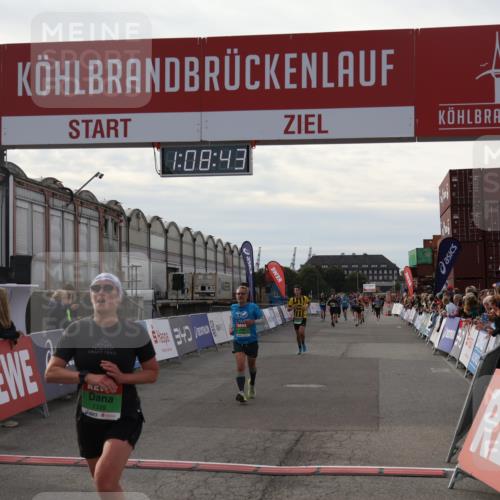 03.10.2025 - Köhlbrandbrückenlauf Julia Fischer http://msf.ph/oto/9029586 03.10.2025 16:08:43 Ziel 7283, 7339, 7360, 7594, 7616, 7708, 7851, 8279, 8778, 8846 meine-sportfotos.de