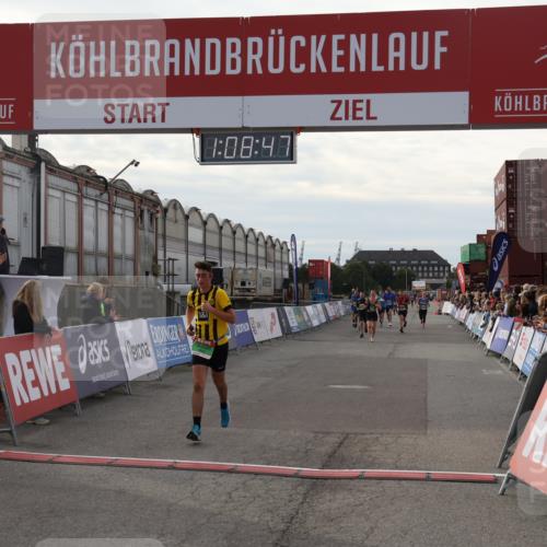 03.10.2025 - Köhlbrandbrückenlauf Julia Fischer http://msf.ph/oto/9029608 03.10.2025 16:08:48 Ziel 7191, 7283, 7339, 7360, 7616, 8118, 8846 meine-sportfotos.de