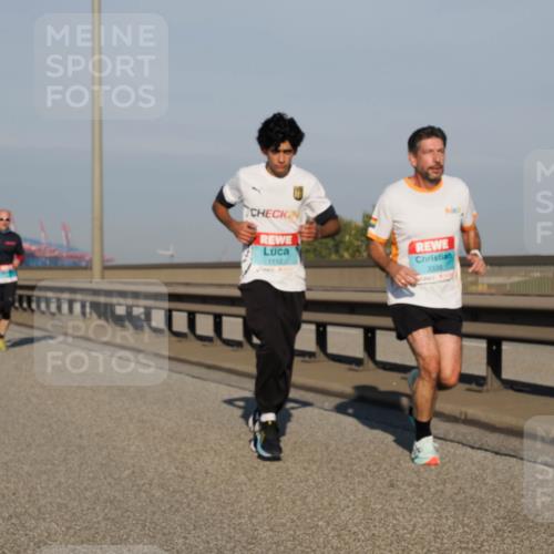 03.10.2025 - Köhlbrandbrückenlauf Fabian Wolf http://msf.ph/oto/9029627 03.10.2025 09:44:29 Position 3 1112, 3338 meine-sportfotos.de