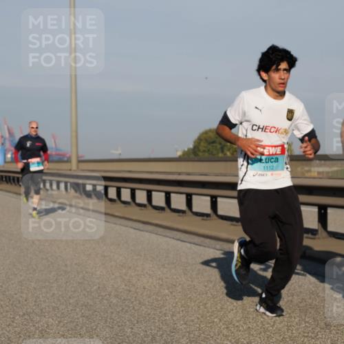 03.10.2025 - Köhlbrandbrückenlauf Fabian Wolf http://msf.ph/oto/9029643 03.10.2025 09:44:29 Position 3 1112, 3 meine-sportfotos.de
