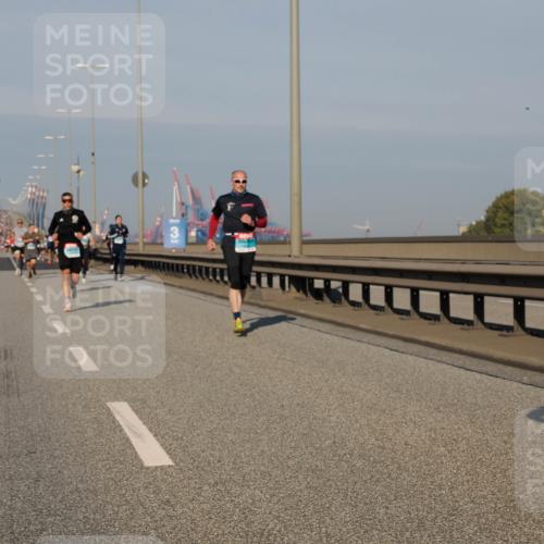 03.10.2025 - Köhlbrandbrückenlauf Fabian Wolf http://msf.ph/oto/9029648 03.10.2025 09:44:30 Position 3  meine-sportfotos.de