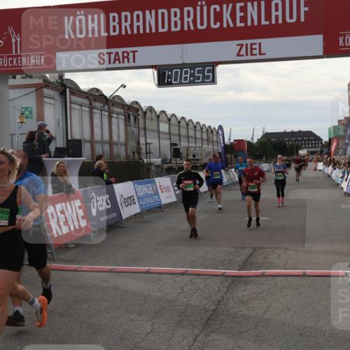 03.10.2025 - Köhlbrandbrückenlauf Julia Fischer http://msf.ph/oto/9029661 03.10.2025 16:08:55 Ziel 7057, 7141, 7191, 7333, 7336, 7585, 8118, 8846, 8931 meine-sportfotos.de