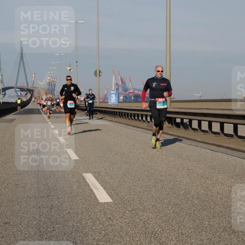03.10.2025 - Köhlbrandbrückenlauf Fabian Wolf http://msf.ph/oto/9029669 03.10.2025 09:44:30 Position 3  meine-sportfotos.de