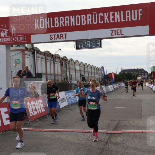 03.10.2025 - Köhlbrandbrückenlauf Julia Fischer http://msf.ph/oto/9029701 03.10.2025 16:08:59 Ziel 7057, 7141, 7191, 7333, 7336, 7585, 8118, 8725, 8931 meine-sportfotos.de