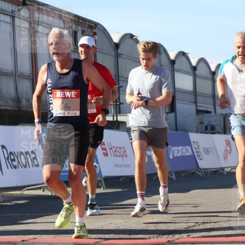 03.10.2025 - Köhlbrandbrückenlauf Luisa Fischer http://msf.ph/oto/9029732 03.10.2025 13:03:01 Ziel 4095, 4137, 4203, 4279, 4294, 4619, 4747, 6655, 6770 meine-sportfotos.de