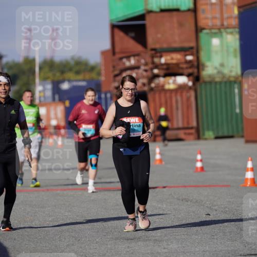 03.10.2025 - Köhlbrandbrückenlauf Michael Burmester http://msf.ph/oto/9029789 03.10.2025 10:34:57 Ziel 1728, 1750, 2667 meine-sportfotos.de