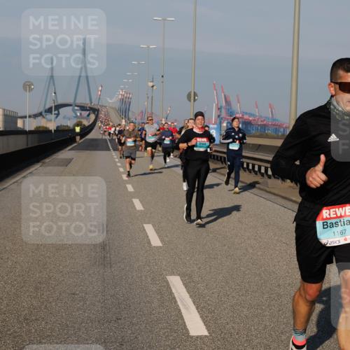 03.10.2025 - Köhlbrandbrückenlauf Fabian Wolf http://msf.ph/oto/9029808 03.10.2025 09:44:35 Position 3 1167 meine-sportfotos.de