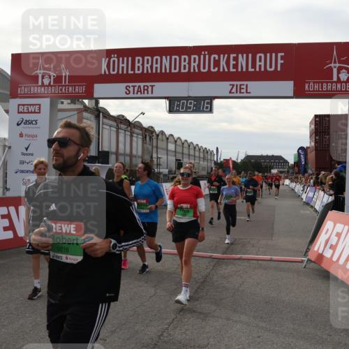 03.10.2025 - Köhlbrandbrückenlauf Julia Fischer http://msf.ph/oto/9029826 03.10.2025 16:09:16 Ziel 7379, 7447, 7501, 7558, 7702, 7822, 7823, 8217, 8348, 8763, 8797, 9019, 9091, 9139, 9151, 9216, 9739, 9752, 9753 meine-sportfotos.de
