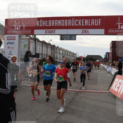 03.10.2025 - Köhlbrandbrückenlauf Julia Fischer http://msf.ph/oto/9029830 03.10.2025 16:09:16 Ziel 7379, 7447, 7501, 7558, 7702, 7822, 7823, 8217, 8348, 8763, 8797, 9019, 9091, 9139, 9151, 9216, 9739, 9752, 9753 meine-sportfotos.de