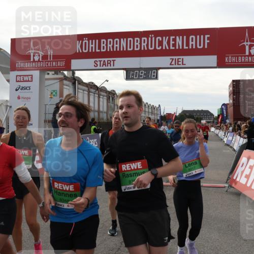 03.10.2025 - Köhlbrandbrückenlauf Julia Fischer http://msf.ph/oto/9029857 03.10.2025 16:09:18 Ziel 7379, 7395, 7447, 7558, 7702, 7822, 7823, 8217, 8348, 8541, 8763, 8797, 9019, 9091, 9139, 9151, 9216, 9334, 9739, 9752, 9753 meine-sportfotos.de