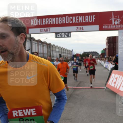 03.10.2025 - Köhlbrandbrückenlauf Julia Fischer http://msf.ph/oto/9029897 03.10.2025 16:09:22 Ziel 7395, 7447, 7558, 7702, 7822, 7823, 8217, 8348, 8541, 8763, 8788, 8797, 8823, 9019, 9091, 9151, 9216, 9334, 9470, 9739, 9752, 9753 meine-sportfotos.de