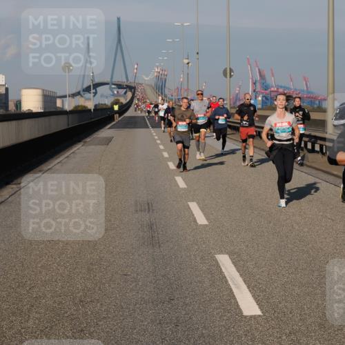 03.10.2025 - Köhlbrandbrückenlauf Fabian Wolf http://msf.ph/oto/9029900 03.10.2025 09:44:38 Position 3 1114 meine-sportfotos.de