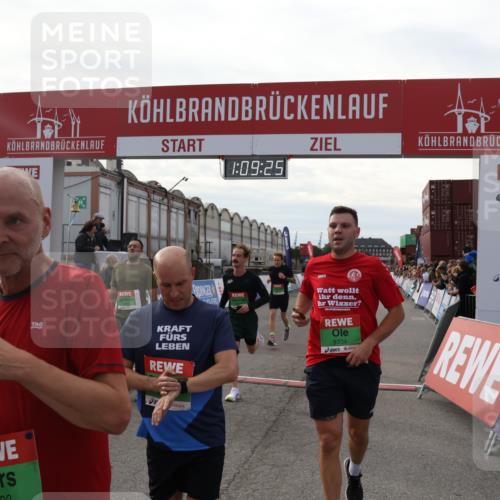 03.10.2025 - Köhlbrandbrückenlauf Julia Fischer http://msf.ph/oto/9029920 03.10.2025 16:09:25 Ziel 7345, 7395, 7447, 7558, 7702, 7822, 8217, 8348, 8541, 8763, 8788, 8823, 9019, 9091, 9151, 9334, 9470, 9752, 9753 meine-sportfotos.de