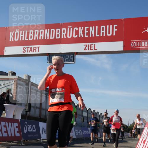 03.10.2025 - Köhlbrandbrückenlauf Luisa Fischer http://msf.ph/oto/9029964 03.10.2025 13:03:27 Ziel 4208, 4214, 4225, 4252, 4268, 4283, 4300, 4454, 4507, 5063, 5707, 6194, 6207, 6612, 6632 meine-sportfotos.de