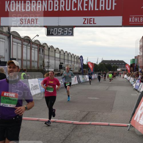 03.10.2025 - Köhlbrandbrückenlauf Julia Fischer http://msf.ph/oto/9029970 03.10.2025 16:09:35 Ziel 7345, 7609, 8788, 8823, 8984, 9410, 9419, 9470 meine-sportfotos.de