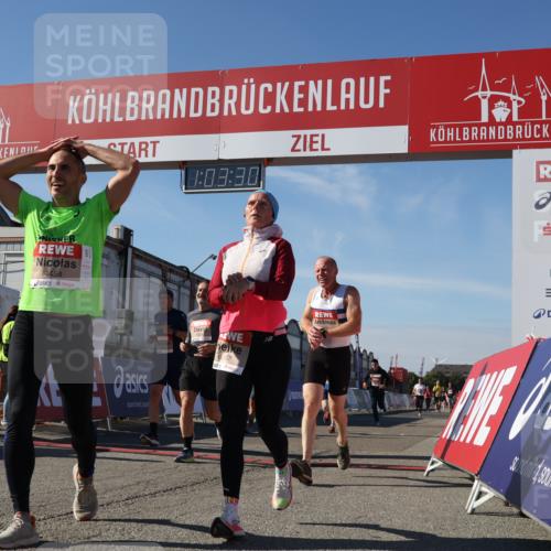 03.10.2025 - Köhlbrandbrückenlauf Luisa Fischer http://msf.ph/oto/9029984 03.10.2025 13:03:29 Ziel 4214, 4225, 4252, 4268, 4283, 4300, 4454, 4507, 5063, 5707, 6194, 6207, 6632 meine-sportfotos.de