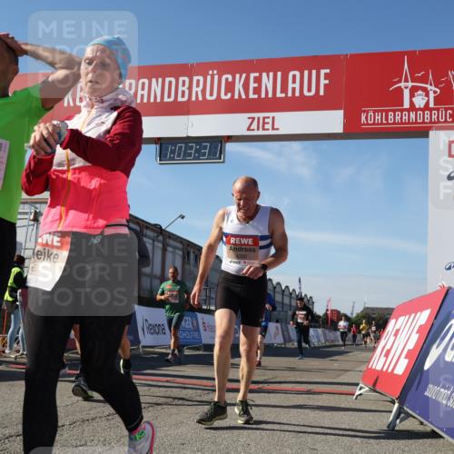 03.10.2025 - Köhlbrandbrückenlauf Luisa Fischer http://msf.ph/oto/9029991 03.10.2025 13:03:30 Ziel 4214, 4225, 4252, 4268, 4283, 4300, 4454, 4507, 5063, 5707, 6194, 6207, 6632 meine-sportfotos.de
